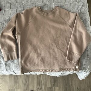 Vuori women’s sweater